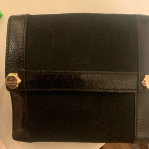 Gucci purse/wallet unisex